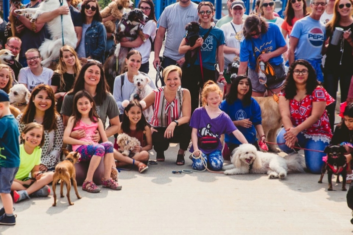 61994173_2910614809163816_5656732092180987904_n mayor rosalyn bliss downtown dog park gr puppy parade